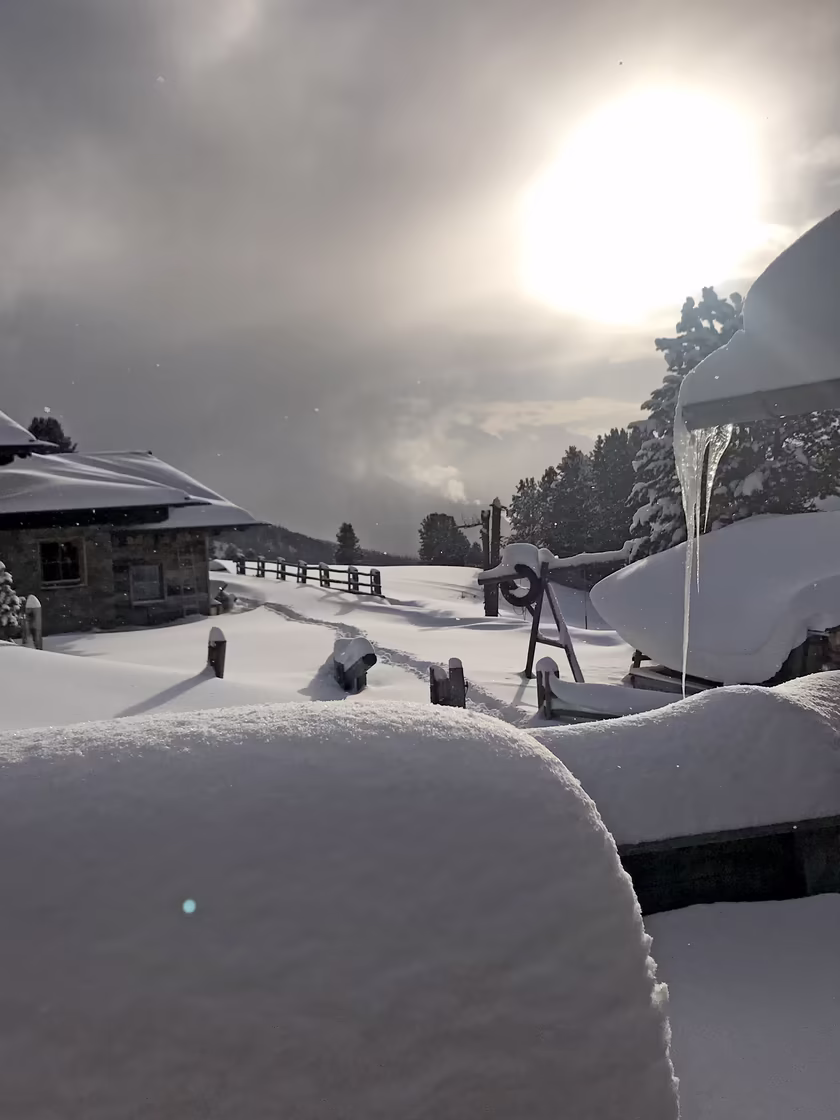 Verschneiter Winter auf der Legalalm © Bergrestaurant Kreuzjochalm GmbH